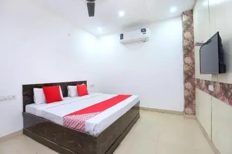 Hotel Blu Hill by OYO Rooms