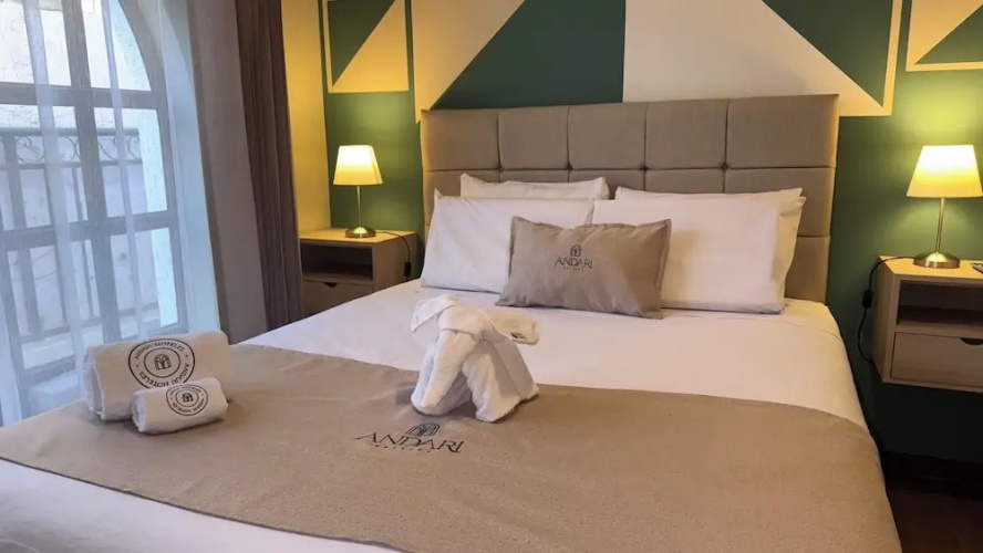 Andari Hoteles
