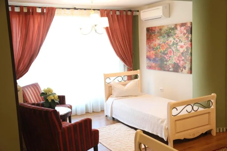 Standard Triple room with sea view