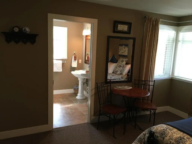 Yellow Rose Bed & Breakfast