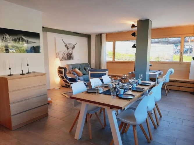 2 Bedrooms Apartment