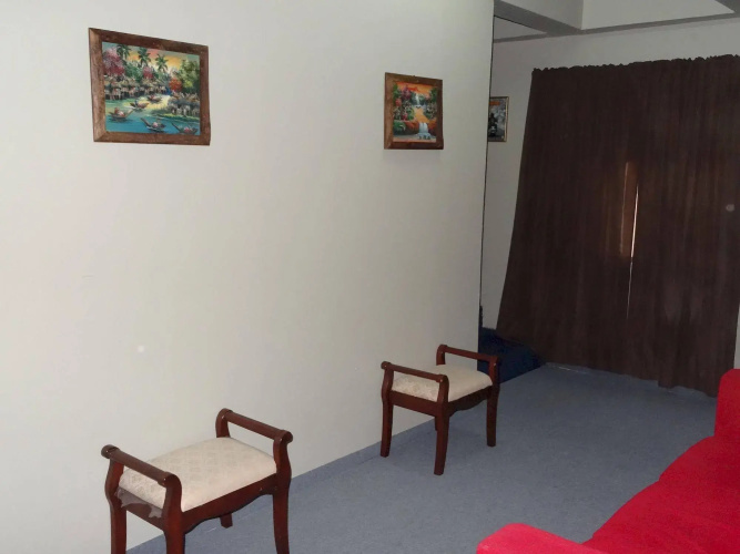 The Lounge Hotel