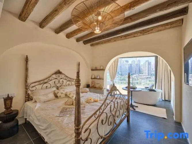 2 Bedrooms Suite with river view