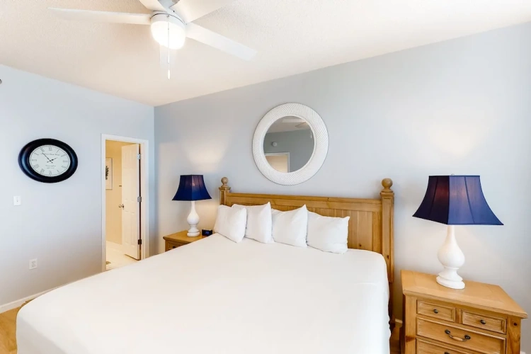 2 Bedrooms Standard Family room