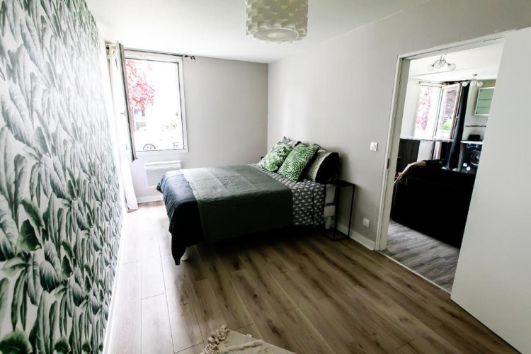 2 Bedrooms Apartment