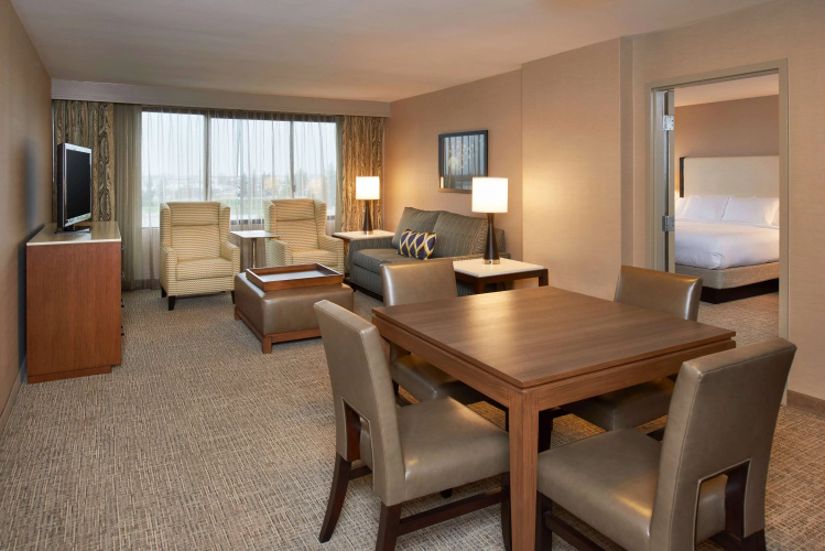 DoubleTree by Hilton Fresno Convention Center