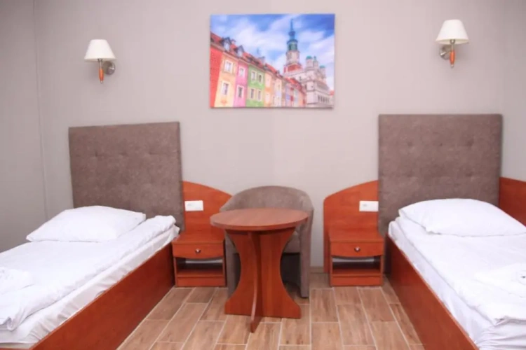 Standard Triple room