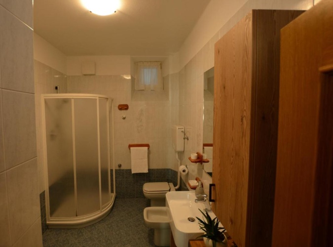 3 Bedrooms Apartment
