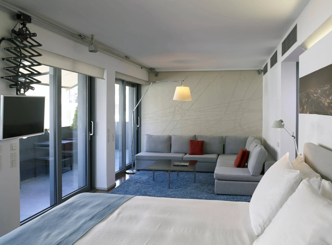 Periscope Hotel