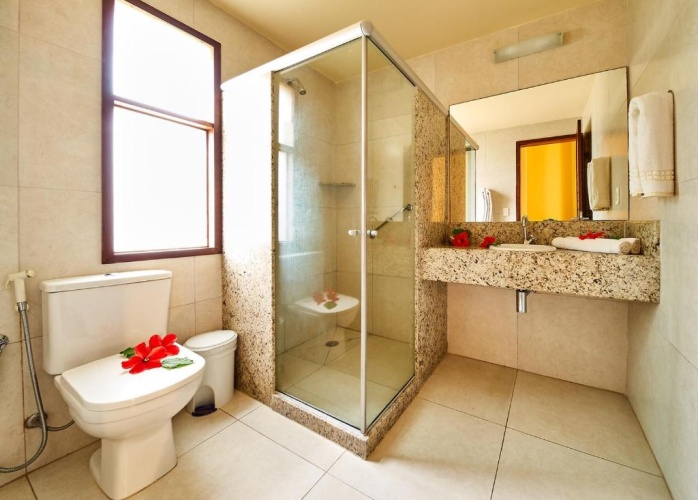Standard Triple room with garden view