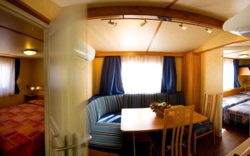 Economy room