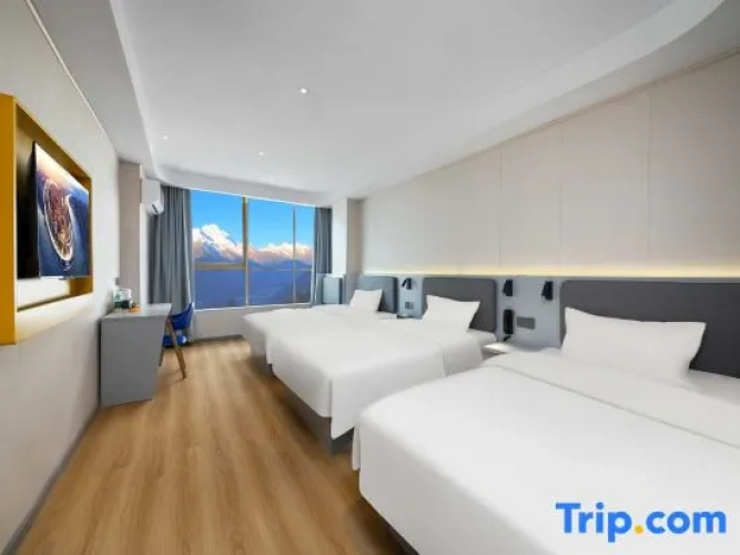 Premium Triple room