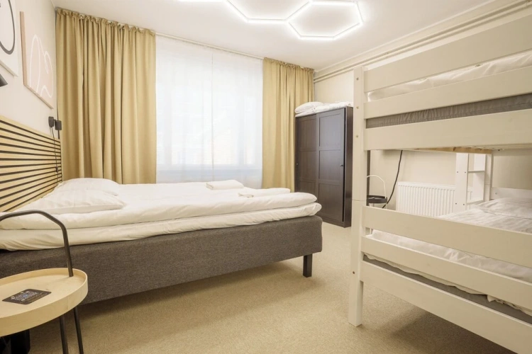 Deluxe Quadruple room