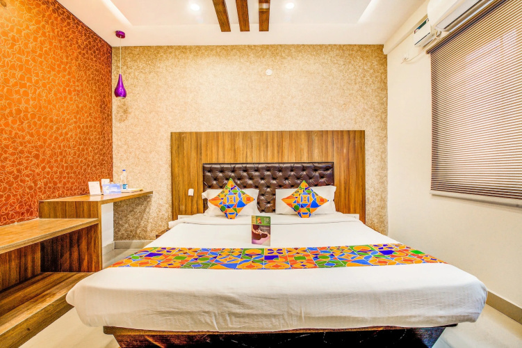 FabHotel Mayuri Residency
