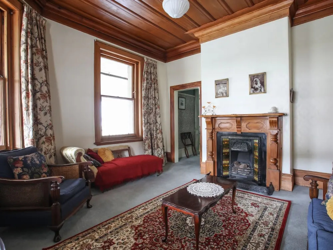 Dunstan House