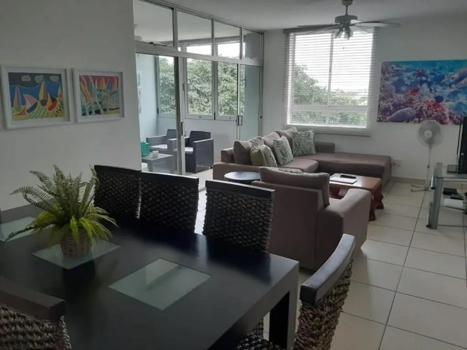3 Bedrooms Apartment