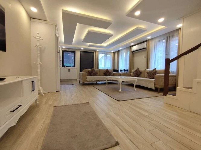 2 Bedrooms Villa