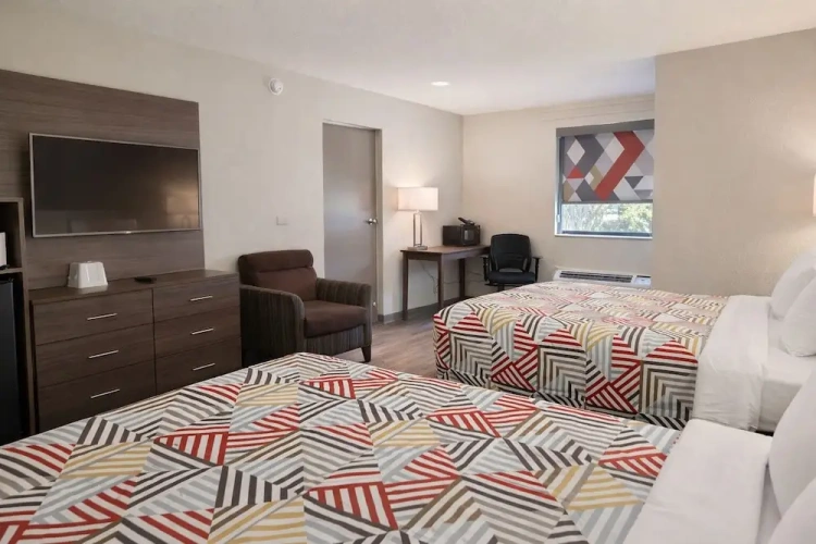 Standard Quadruple room