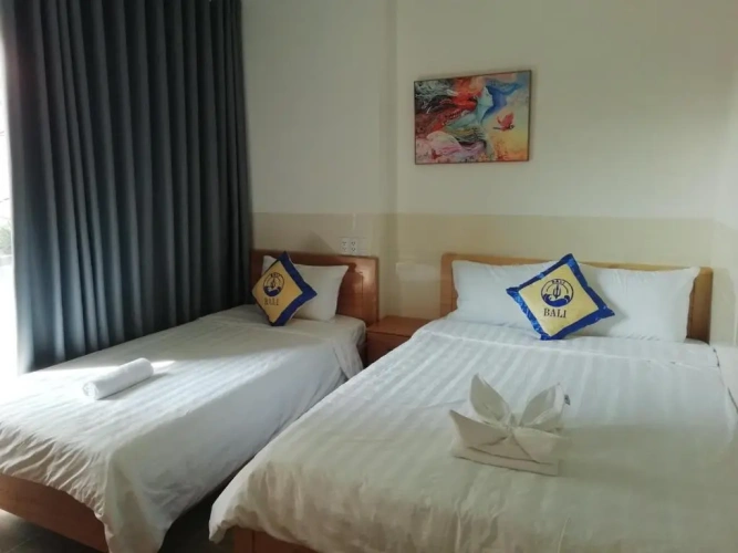 Standard Triple room with balcony
