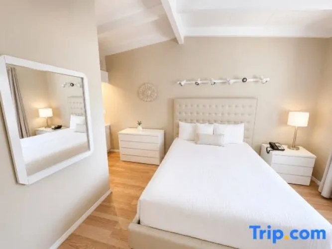 1 Bedroom Double Suite