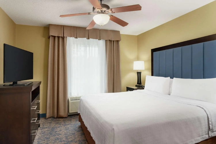 1 Bedroom Premium Double Suite