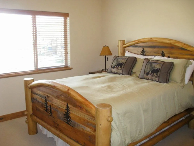8437 Pointe Dr Home