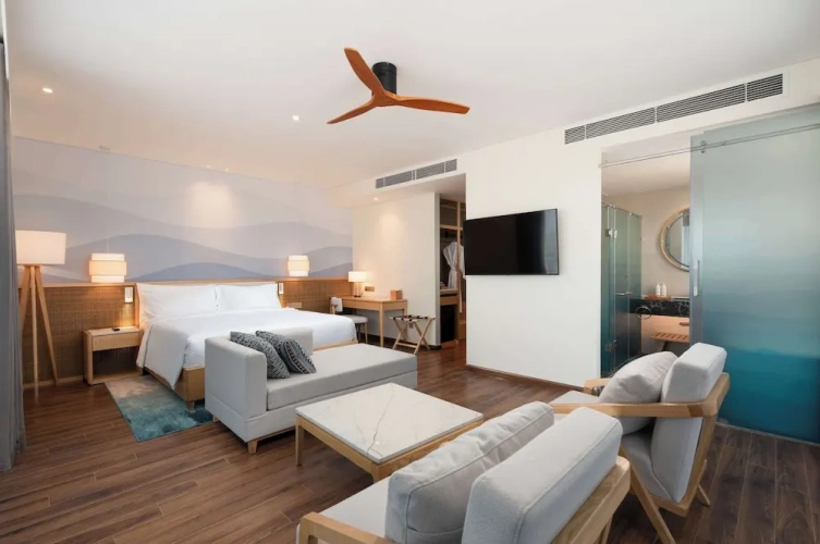 Standard room with balcony and with sea view