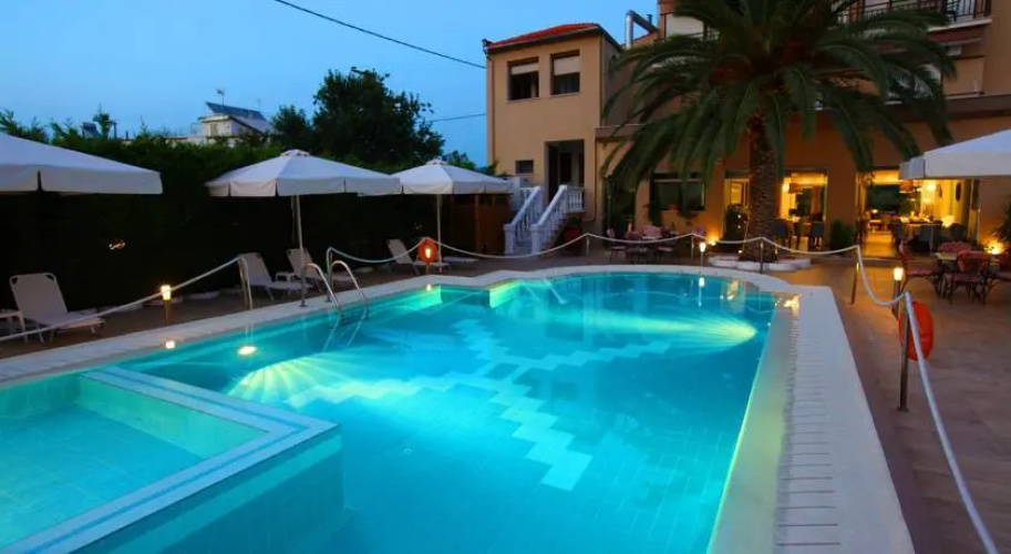Hotel Holidays