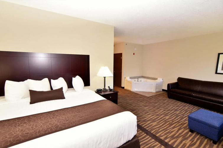 Cornerstone Inn & Suites