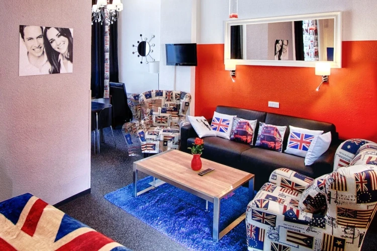 Deluxe Double Family Suite