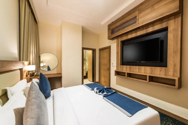 Sunday Luxury Central formerly Anan hotel