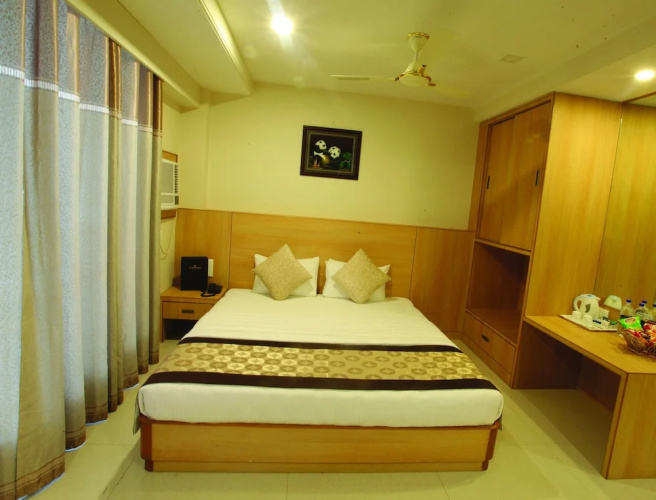 Wingston A Treehouse Hotel-Goverdhan