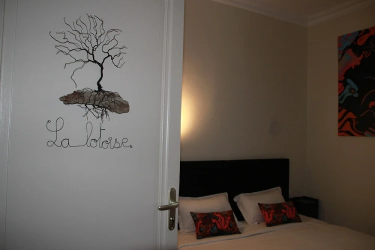 Comfort room