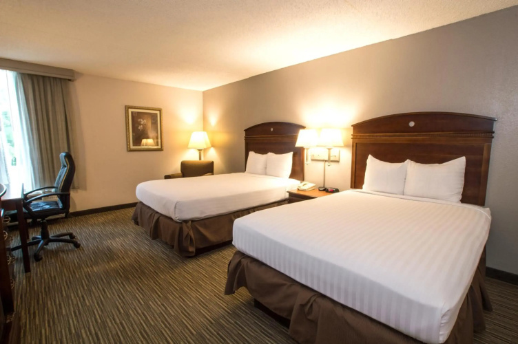 Greenstay Hotel & Suites