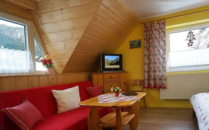 Standard Family room with mountain view