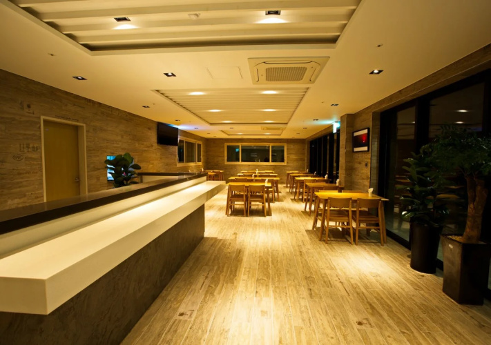 Suave Hotel