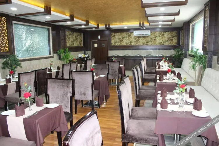 Hotel Katra Continental