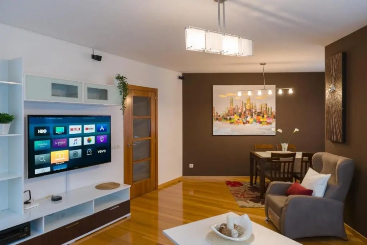 3 Bedrooms Apartment