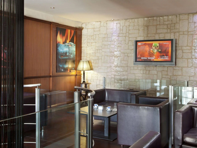 Business Hotel