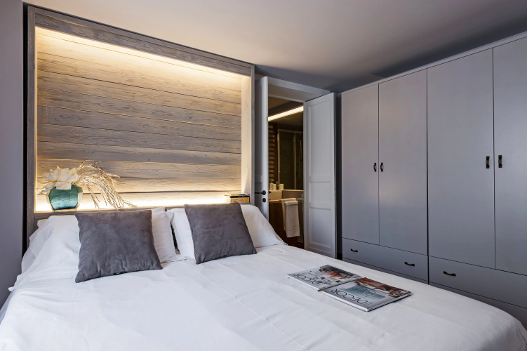 Ferrini Home Residence 150