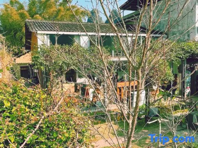 Qiyun Shanju Hostel