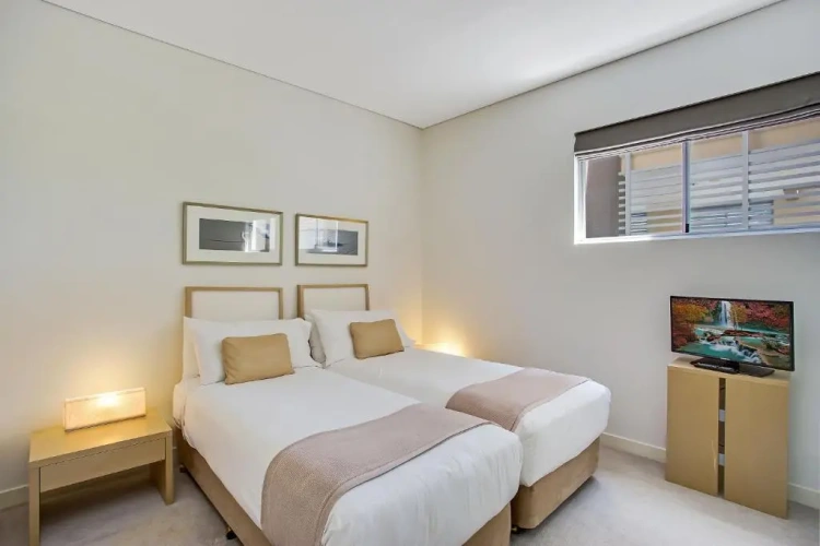 2 Bedrooms Apartment
