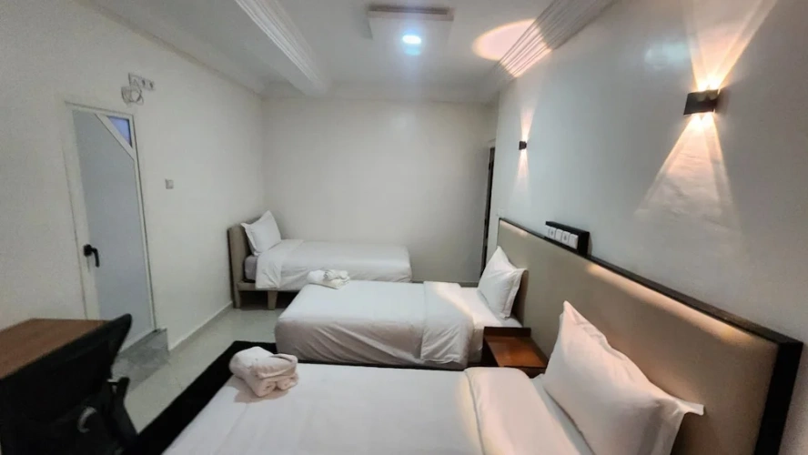 Standard Triple room with bay view