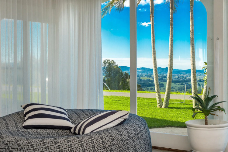 Villa St HelenaOver view