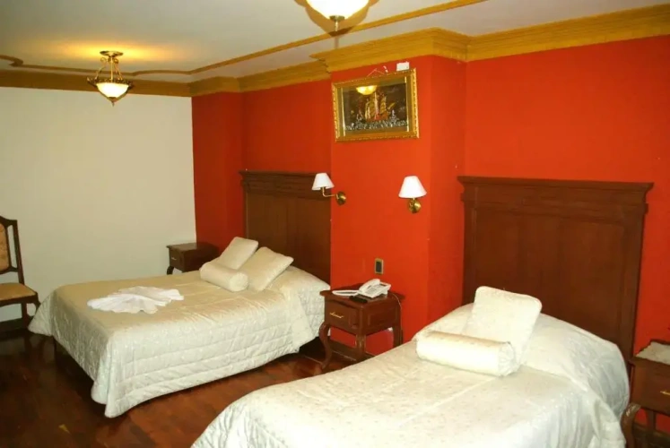 Standard Triple room