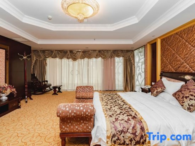2 Bedrooms Deluxe Suite