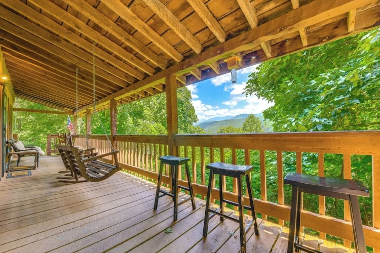 3 Bedrooms Cottage with balcony