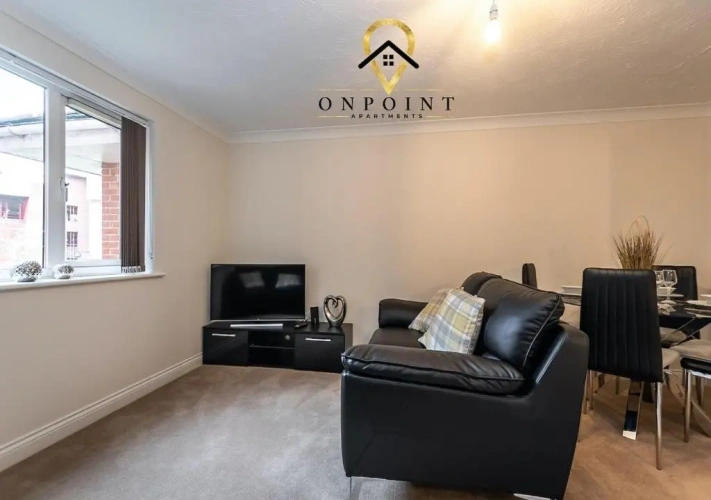 2 Bedrooms Apartment