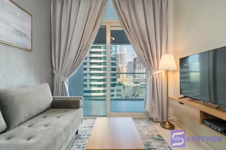 Stunning 1BR Apt in Business Bay