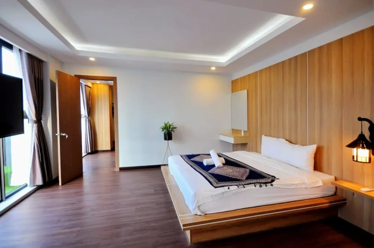 2 Bedrooms Standard Penthouse room with city view